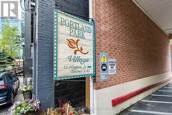 11 NIAGARA STREET Toronto, ON M5V 3N9