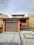 5 FULHAM COURT Ottawa, ON K2J 2L6