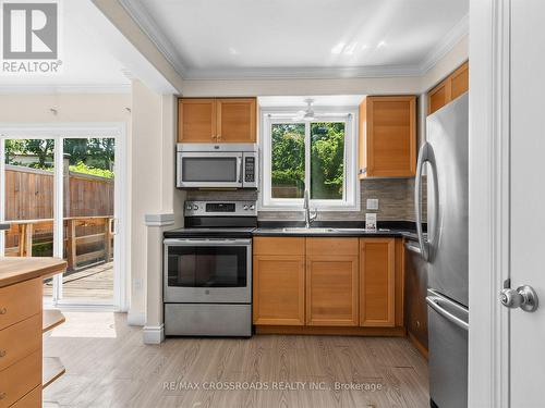 59 Chaucer Crescent, Barrie, ON - Indoor Photo Showing Kitchen With Double Sink