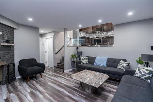19 Whicker St, Winnipeg, MB 
