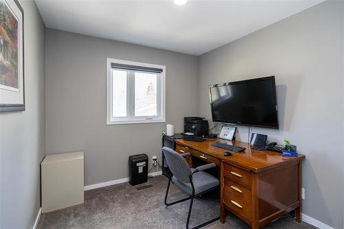 19 Whicker St, Winnipeg, MB 