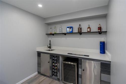19 Whicker St, Winnipeg, MB 