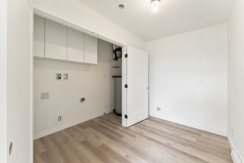 Laundry - 202-46 Rue Principale E., Magog, QC - Indoor Photo Showing Other Room