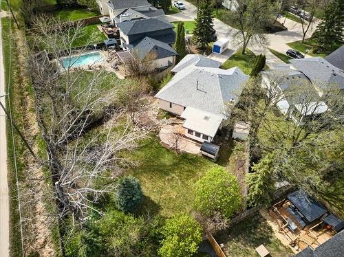103 Brittany Dr, Winnipeg, MB 
