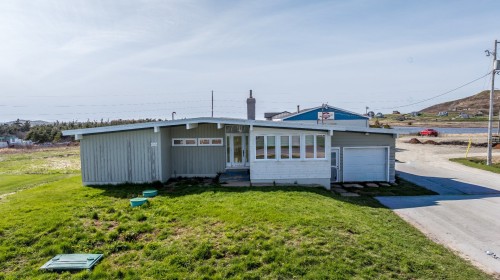 55 Ch. du Cap-Rouge  Les Îles-De-La-Madeleine, QC G4T 5B7