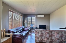 Salon - 