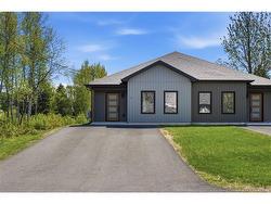6 Irene AVE Bouctouche, NB E4S 0G8