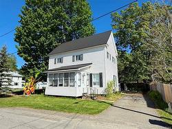 106 College ST Woodstock, NB E7M 1K6