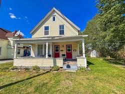 21 Prince Street Bridgewater, NS B4V 1C7