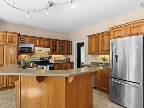 169 Red Fern Terrace, Clayton Park, NS - Indoor Photo Showing Kitchen With Double Sink