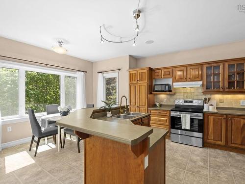 169 Red Fern Terrace, Clayton Park, NS - Indoor Photo Showing Kitchen With Double Sink