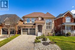 23 WESLOCK CRESCENT Aurora, ON L4G 7Y9