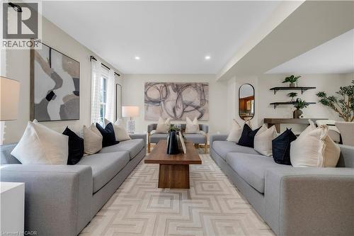 26 PEACHTREE Crescent  Cambridge, ON N1S 4W5