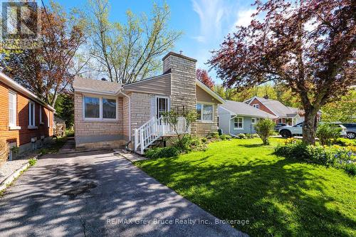 129 3RD A STREET W  Owen Sound, ON N4K 3J6