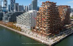 912 - 155 MERCHANTS' WHARF Toronto, ON M5A 0Y4