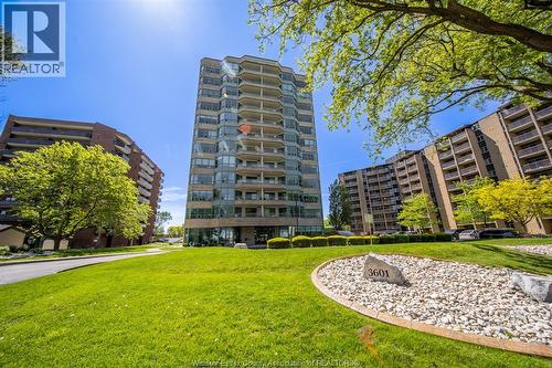 3601 Riverside Drive East Unit# 607, Windsor, ON - Outdoor With Facade