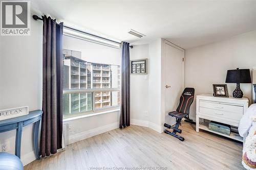 3601 Riverside Drive East Unit# 607, Windsor, ON - Indoor Photo Showing Bedroom