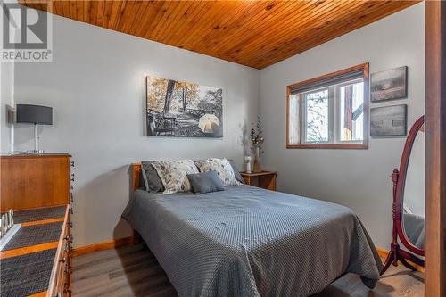 99 Curry Point, Markstay, ON - Indoor Photo Showing Bedroom
