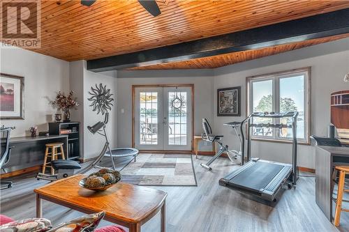 99 Curry Point, Markstay, ON - Indoor Photo Showing Living Room