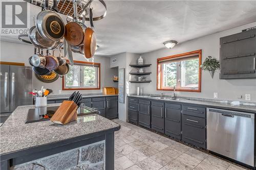 99 Curry Point, Markstay, ON - Indoor Photo Showing Kitchen With Double Sink With Upgraded Kitchen