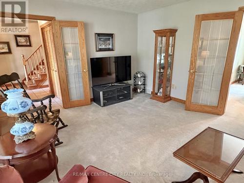 LIVING ROOM - 31 Cavanaugh Crescent, St. Thomas, ON - Indoor