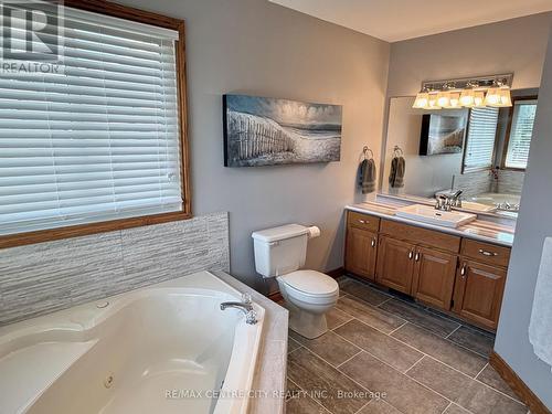 PRIMARY BEDROOM ENSUITE - 31 Cavanaugh Crescent, St. Thomas, ON - Indoor Photo Showing Bathroom