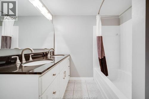 9099 Riverside Drive Unit# 221 E, Windsor, ON - Indoor Photo Showing Bathroom