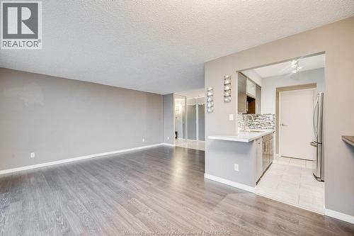 9099 Riverside Drive Unit# 221 E, Windsor, ON - Indoor Photo Showing Other Room