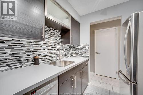 9099 Riverside Drive Unit# 221 E, Windsor, ON - Indoor Photo Showing Kitchen With Upgraded Kitchen