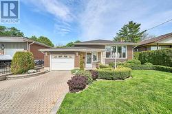 485 ELIZABETH STREET Oshawa (Mclaughlin), ON L1J 5S9