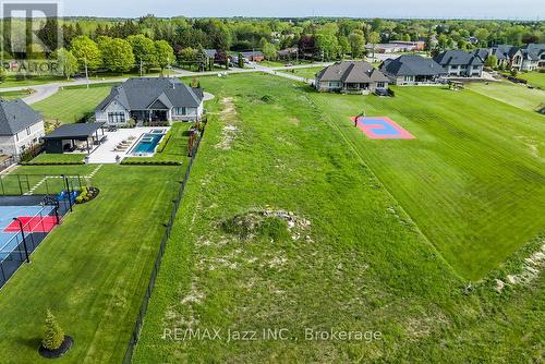 72 Ormiston Street, Clarington, ON 