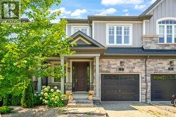 7 WINDSOR Circle Niagara-On-The-Lake, ON L0S 1J0