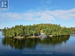 5 IS BEACON ISLAND Muskoka Lakes (Medora), ON P0B 1J0
