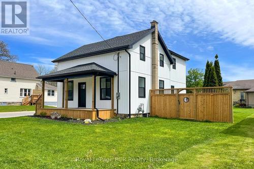563 7Th Avenue, Hanover, ON 