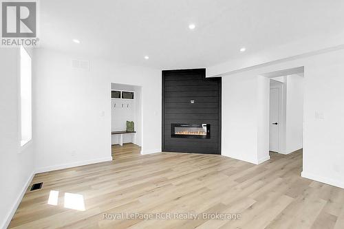 563 7Th Avenue, Hanover, ON 