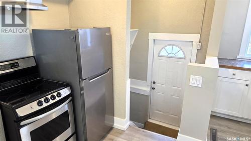 2023 Atkinson Street, Regina, SK - Indoor Photo Showing Kitchen