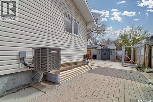 3 Hunt Crescent, Regina, SK - Outdoor