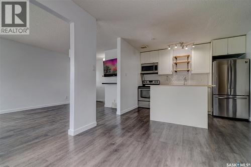 3 Hunt Crescent, Regina, SK - Indoor Photo Showing Kitchen With Stainless Steel Kitchen