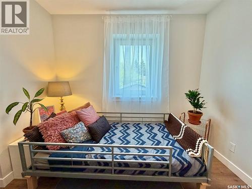 607 K Avenue S, Saskatoon, SK - Indoor Photo Showing Bedroom