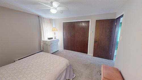 224 4Th Avenue, Cranbrook, BC - Indoor Photo Showing Bedroom