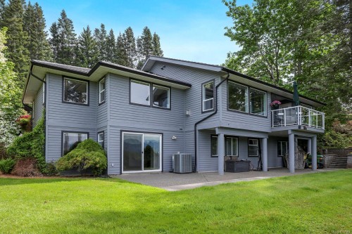 1409 Valley View Dr, Courtenay, BC 