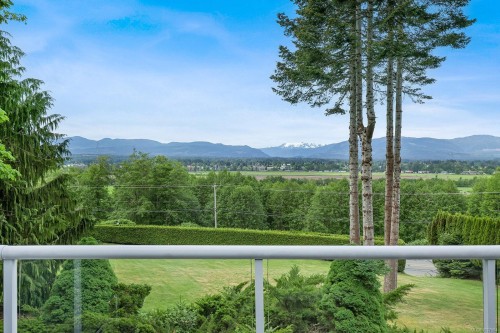 1409 Valley View Dr, Courtenay, BC 