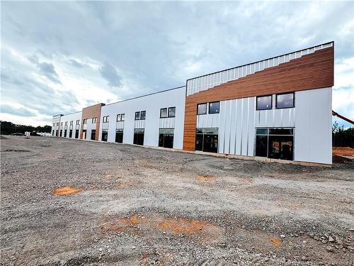 40 Englehart St, Dieppe, NB 