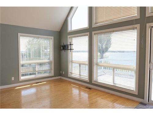 82 De La Pointe Rd, Haut-Sheila, NB 