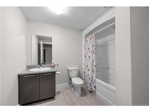 242 Erinvale Dr, Moncton, NB 