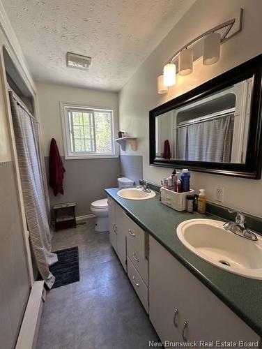5 Ray St, Doaktown, NB 