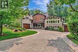 11 MAPLE HILL Drive  Kitchener, ON N2M 2R7