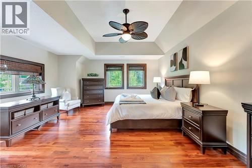 11 Maple Hill Drive, Kitchener, ON - Indoor Photo Showing Bedroom