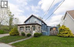 39 ELM Street Paris, ON N3L 2L8