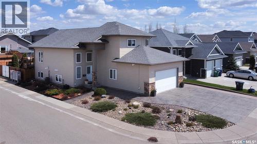 935 Glacial Shores MANOR  Saskatoon, SK S7W 0R2